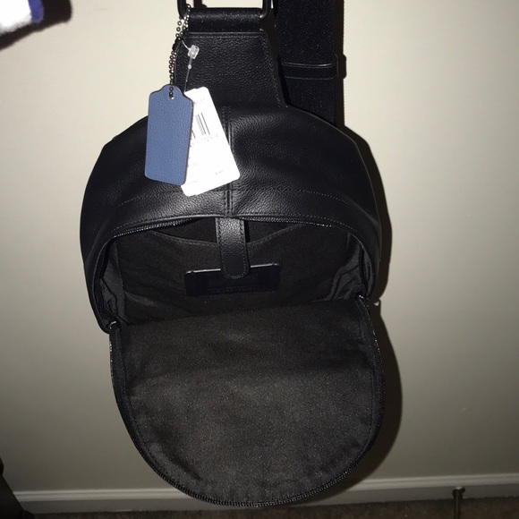 CHARLES PACK CAMO PV SHOULDER BAG - Picture 2 of 3